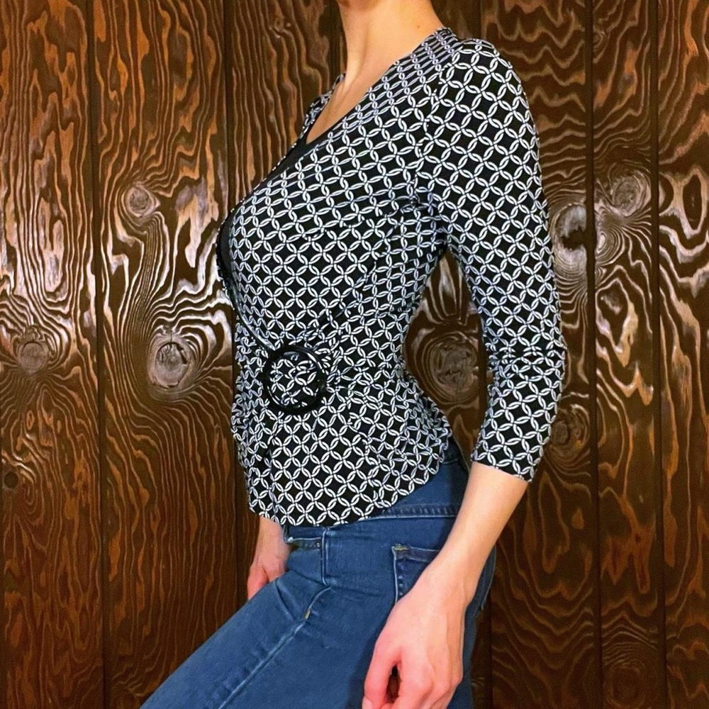 Y2K Apt. 9 black & white geometric print layered wrap top